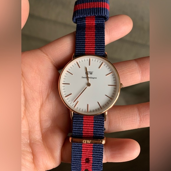Daniel Wellington Classic Oxford Watch EUC - Picture 9 of 15